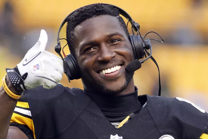 antoniobrownsmile