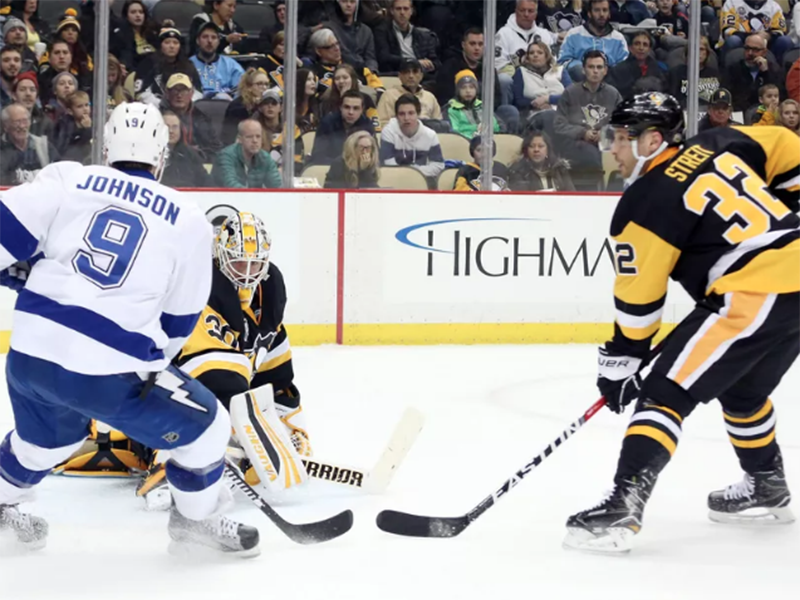 Penguins beat Lightning to snap two-game losing skid