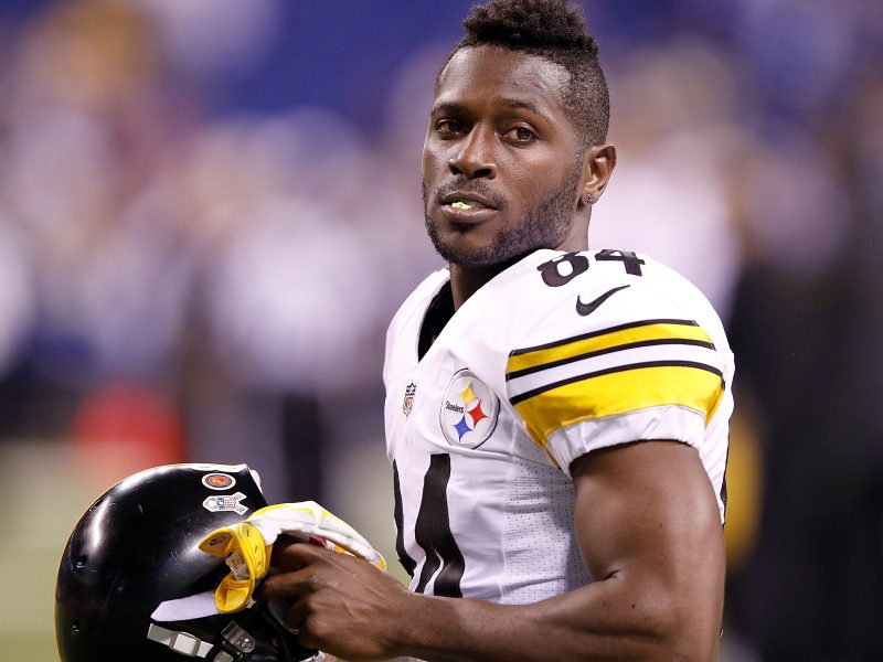 Report: Antonio Brown “pouted” after Steelers TD, too concerned with stats